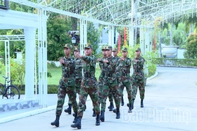 Từ Phú Thọ lan tỏa “tinh thần Việt” trong nhịp bước quân nhân Lào, Campuchia