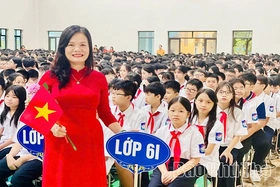 Học sinh Phú Thọ nô nức tựu trường