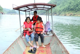 Tiền Phong – những khó khăn trước thềm năm học mới