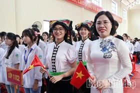 Tưng bừng ngày khai trường