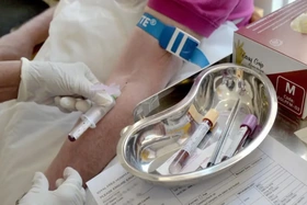 Hơn 55.000 bệnh nhân tại Anh phải xét nghiệm lại đường huyết do sự cố kỹ thuật