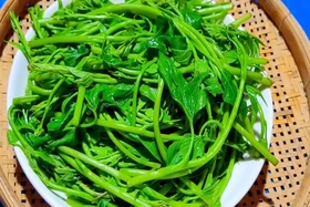 Vì sao khi ăn rau lang nên vắt thêm vài giọt chanh?