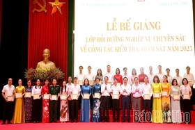 Bế giảng lớp tập huấn, bồi dưỡng nghiệp vụ chuyên sâu về công tác kiểm tra, giám sát