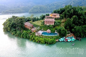 Khám phá “thiên đường” du lịch Ba Khan