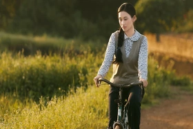 Phim ca nhạc “Lá thư gửi tương lai” và cú rẽ bất ngờ của Lê Minh Ngọc trong âm nhạc