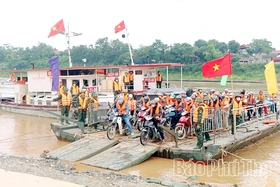 Nhịp cầu của tình quân - dân