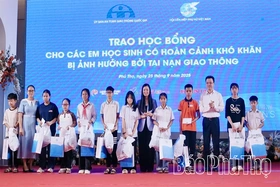 Ngày hội “Gia đình có trách nhiệm trong thực hiện an toàn giao thông”