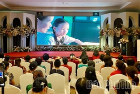 Chương trình làm cha mẹ “Đồng hành yêu thương - Nuôi dưỡng tương lai”