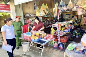 Mường Vang kiểm tra an toàn thực phẩm dịp Tết Trung thu