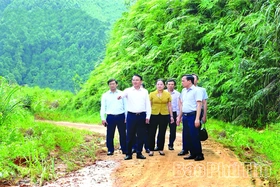 Tiếp tục xây dựng Đảng bộ trong sạch, vững mạnh, phát huy sức mạnh đại đoàn kết, quyết tâm đưa Phú Thọ phát triển nhanh và bền vững