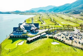 Du lịch Đất Tổ - làm gì để giữ khách quanh năm?