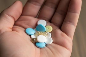 4 yếu tố nguy hiểm nhất khiến người trẻ dễ bị suy thận