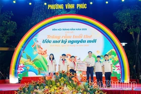 Rộn ràng Đêm hội Trăng Rằm 2025 tại phường Vĩnh Phúc