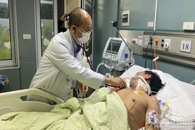 Đề xuất tăng phụ cấp đặc thù với công chức, viên chức, lực lượng vũ trang trong các cơ sở y tế công lập