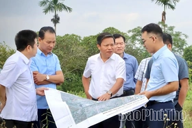 Phó Chủ tịch UBND tỉnh Phan Trọng Tấn chủ trì hội nghị tháo gỡ khó khăn trong công tác quản lý đất đai