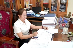 Hương sắc những “Bông hồng vàng” Đất Tổ