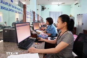 Kết luận của Bộ Chính trị về tuyển dụng, bố trí, sử dụng, đãi ngộ cán bộ