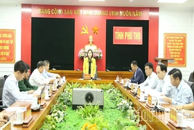 Cho ý kiến về công tác chống buôn lậu, gian lận thương mại và công tác quản lý cụm công nghiệp