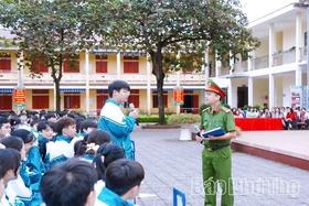 Xã Lâm Thao đẩy mạnh giáo dục kỹ năng phòng chống bạo lực, lừa đảo và bắt cóc online cho học sinh