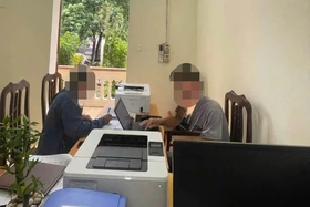 Công an xã Mường Bi xử lý các hành vi đăng tải thông tin xấu độc trên không gian mạng