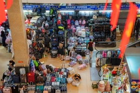 Hộ kinh doanh lúng túng với hàng tồn không hóa đơn chứng từ