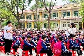 Tuyên truyền Bộ luật Hình sự cho học sinh dân tộc nội trú