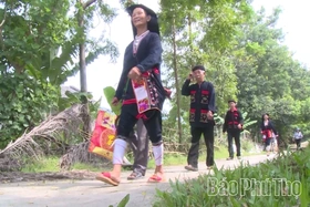 Người Dao quần chẹt ở Yên Lãng - gìn giữ nét truyền thống