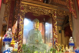 Phật ngọc và lời thì thầm của lòng tin