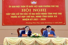 Đại biểu HĐND tỉnh tiếp xúc cử tri tại phường Phú Thọ