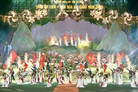 TRỰC TIẾP: LỄ KHAI MẠC VÀ CHƯƠNG TRÌNH NGHỆ THUẬT TUẦN DU LỊCH - VĂN HÓA LAI CHÂU 2025 “VỀ VỚI NHỮNG ĐỈNH NÚI LAI CHÂU KỲ VĨ”