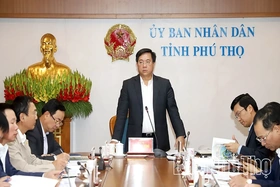 Chủ tịch UBND tỉnh nghe báo cáo phương án Quy hoạch phát triển giao thông vận tải