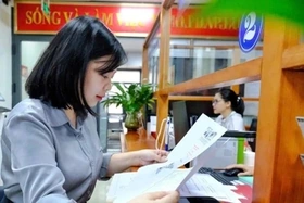 Sẽ xử lý nghiêm cán bộ yêu cầu người dân nộp giấy tờ đã số hóa