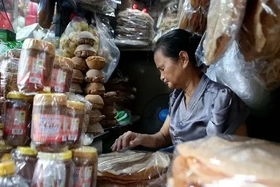 Từ 2026, hộ kinh doanh có doanh thu dưới 500 triệu đồng/năm không phải nộp thuế