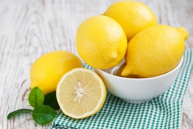 Uống nước chanh có chữa khỏi bệnh gout không?