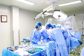 Ghép thành công thận của người chết não hiến tạng tại Bệnh viện Đa khoa tỉnh