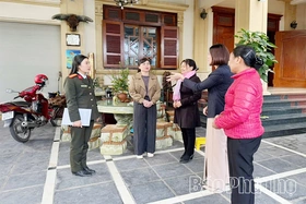 Phụ nữ xã Vĩnh Thành tích cực tham gia xây dựng chính quyền cơ sở vững mạnh