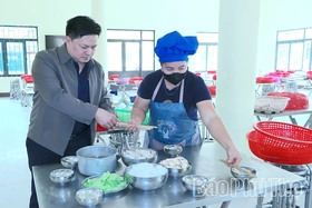 Nâng mức hỗ trợ cho học sinh vùng khó