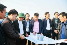 Giải quyết dứt điểm vướng mắc về giải phóng mặt bằng dự án đường song song đường sắt