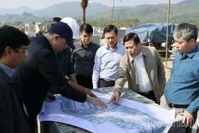 Kiểm tra các dự án khắc phục hậu quả thiên tai tại khu vực Hòa Bình