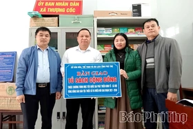 Thư viện tỉnh Phú Thọ bàn giao tủ sách cộng đồng cho 24 xã vùng dân tộc thiểu số và miền núi