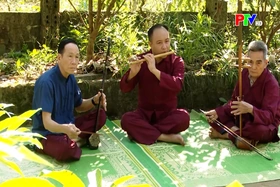 Come to Muong Bi to hear the co ke Ong Sao