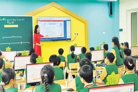 Phổ cập giáo dục AI: Từng bước thận trọng để tiến xa hơn