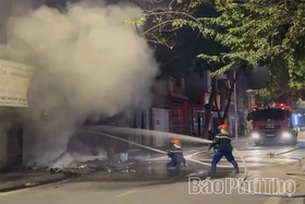 Kịp thời dập tắt đám cháy nhà dân tại phường Vĩnh Phúc