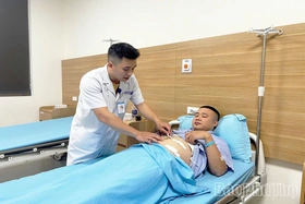 Điều trị thoát vị bẹn bằng phẫu thuật nội soi TAPP