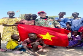 Hai lần đi gieo hạt hòa bình