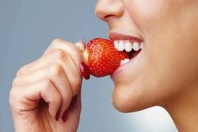 Bí kíp ăn dâu tây giúp giảm cân, trắng da ‘siêu tốc’ cho chị em đón Tết