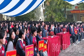 Viện Kiểm sát nhân dân khu vực 9 tuyên truyền, phổ biến pháp luật cho học sinh