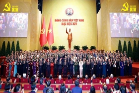 [Infographic] Danh sách Ban Bí thư Trung ương Đảng khóa XIV