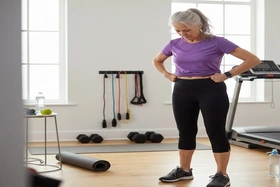 Không cần ăn kiêng khắt khe dịp Tết, bài tập đơn giản giúp giảm mỡ bụng sau tuổi 60