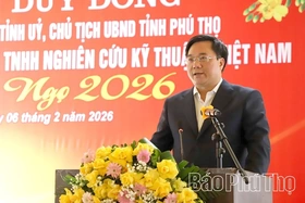 Provincial Chairman Tran Duy Dong Visits and Extends New Year Greetings to Businesses